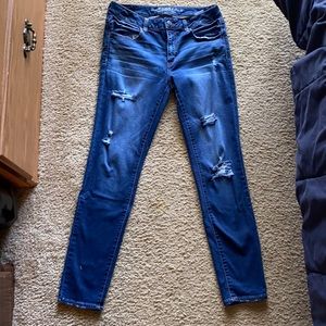 American Eagle Distressed Jegging